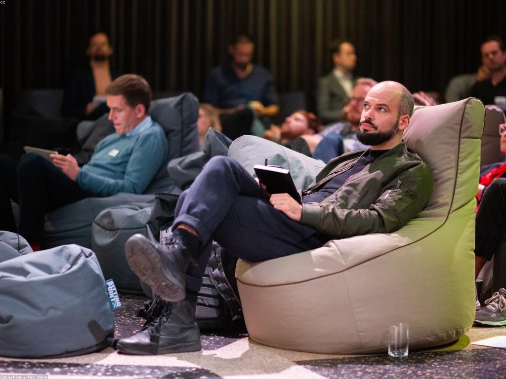 ឥទ្ធិពលនៃប្រព័ន្ធប្រកួតលើអាជីវកម្ម